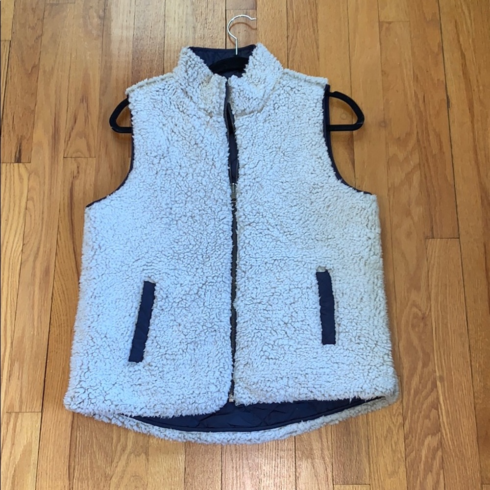 Reversible Women’s Vest - Picture 4 of 6